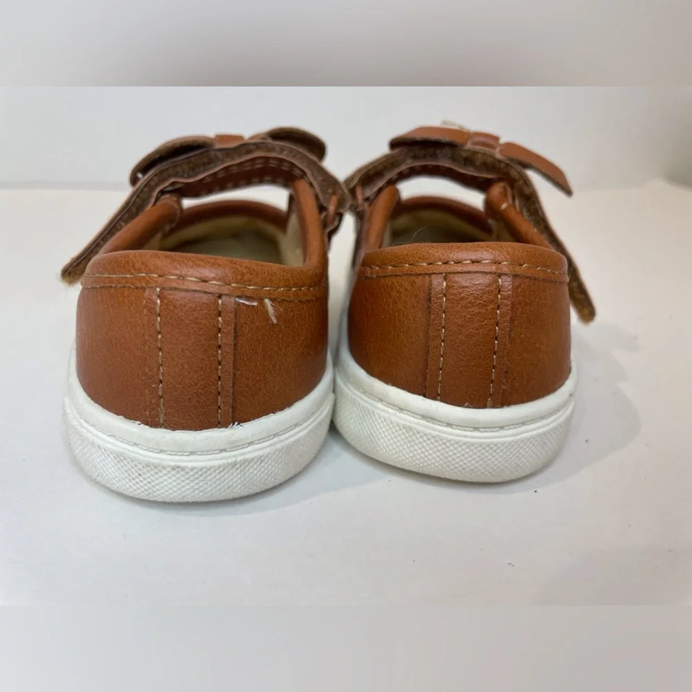 Carter’s‎ Toddler Girl’s Slip-On Bow Brown Flats Size 4